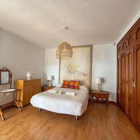 Bhost - Sunrise Villa
