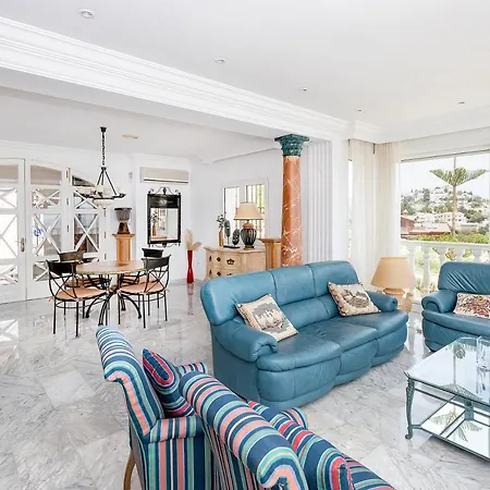 Bhost - Sunrise ヴィラ *